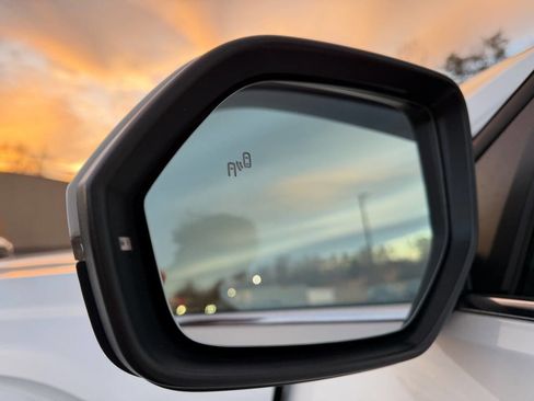 Used 2021 Volkswagen Atlas SE image 11