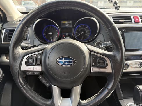 Used 2015 Subaru Outback 2.5i Limited AWD/4WD image 12