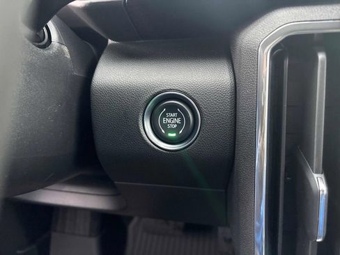 New 2026 GMC Acadia Elevation image 35