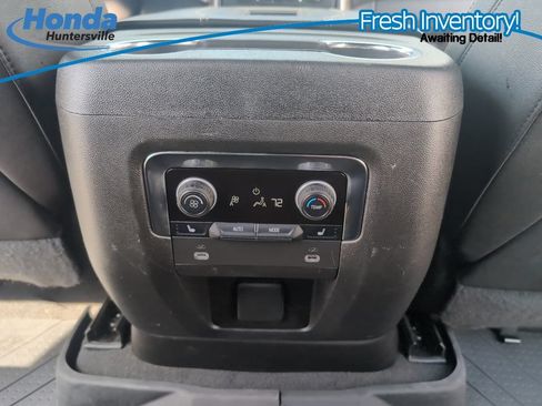 Used 2023 Chevrolet Tahoe Premier w/ Premium Package AWD/4WD image 24