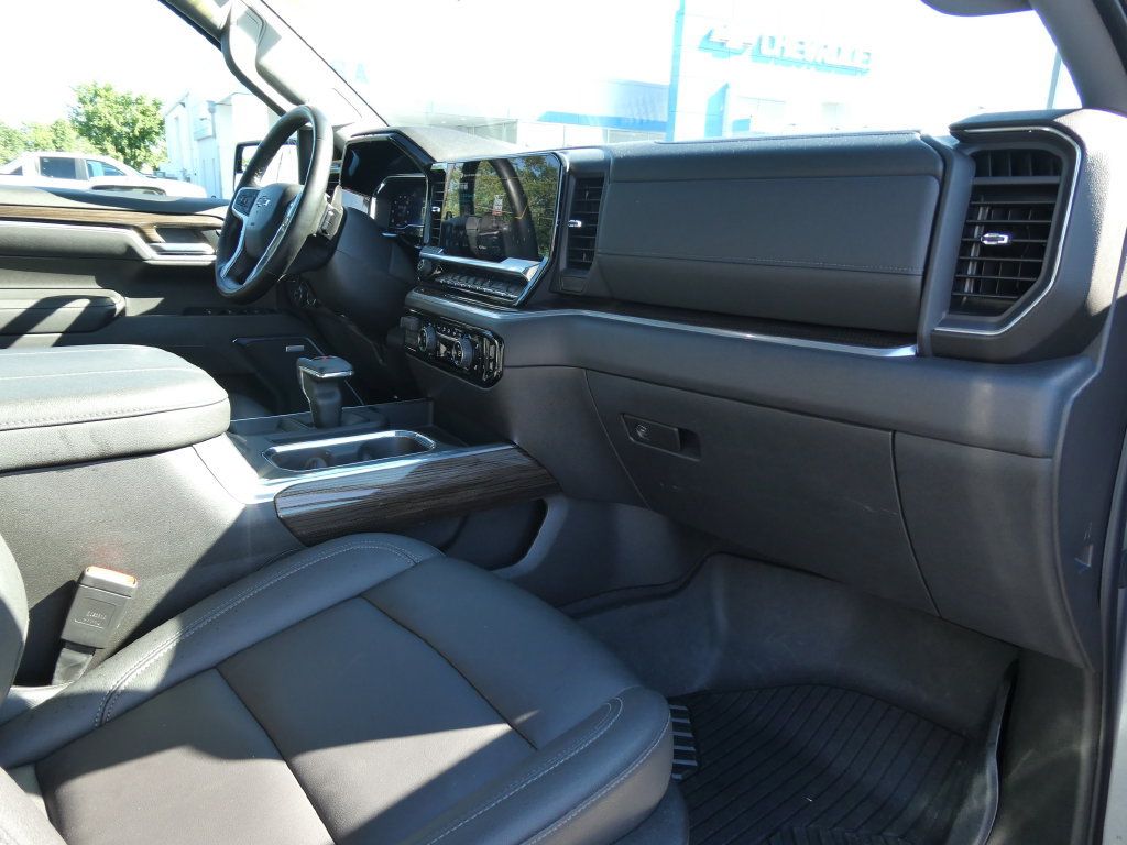 Certified 2025 Chevrolet Silverado 1500 LT Trail Boss w/ Convenience Package II AWD/4WD image 15