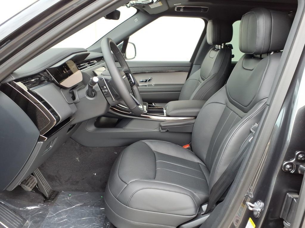 New 2026 Land Rover Range Rover Sport SE AWD/4WD image 10