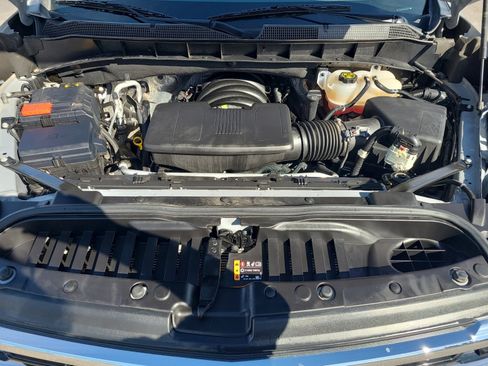 Used 2024 Chevrolet Silverado 1500 LT w/ Z71 Off-Road Package image 32