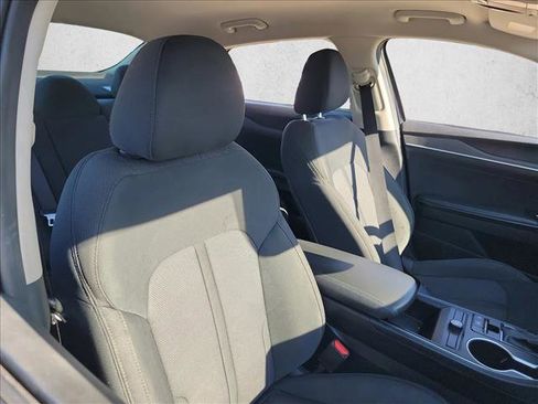 Used 2022 Kia K5 LXS image 11