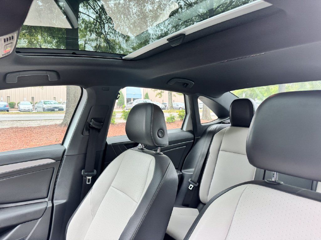 Used 2021 Volkswagen Jetta FWD image 16