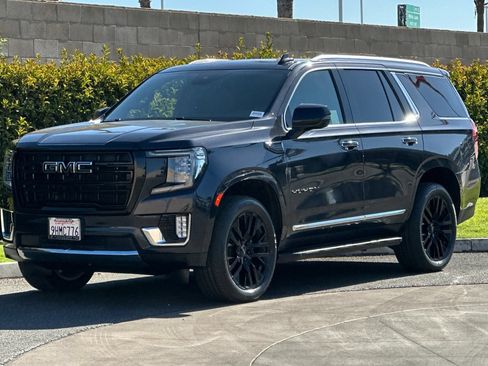 Certified 2023 GMC Yukon SLT w/ SLT Premium Package RWD image 8