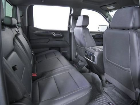Used 2024 Chevrolet Silverado 1500 LTZ AWD/4WD image 12