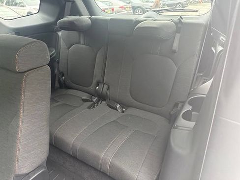 Used 2023 Honda Pilot Sport image 11
