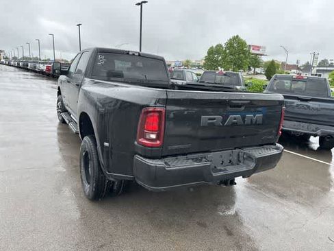 New 2026 RAM 3500 Big Horn AWD/4WD image 5