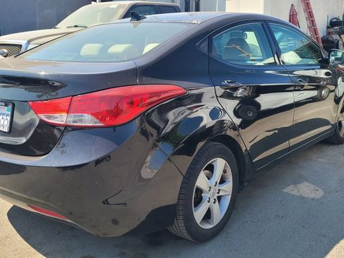Used 2013 Hyundai Elantra GLS w/ Preferred Pkg FWD image 3