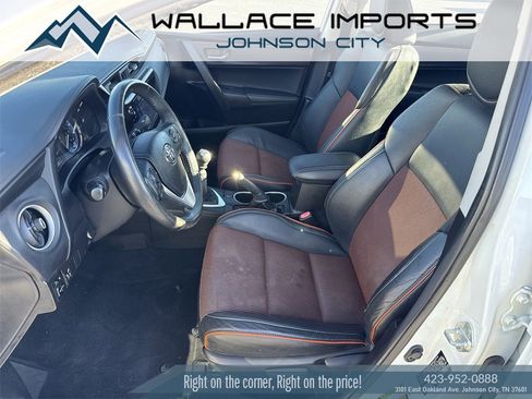 Used 2018 Toyota Corolla SE image 14