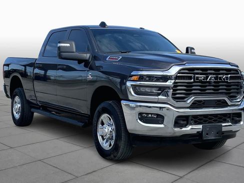 Used 2026 RAM 2500 Tradesman AWD/4WD image 4