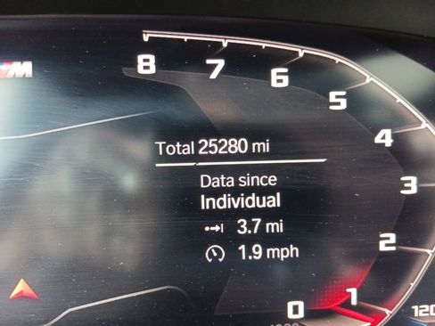 Used 2022 BMW X5 xDrive40i w/ Climate Comfort Package image 9