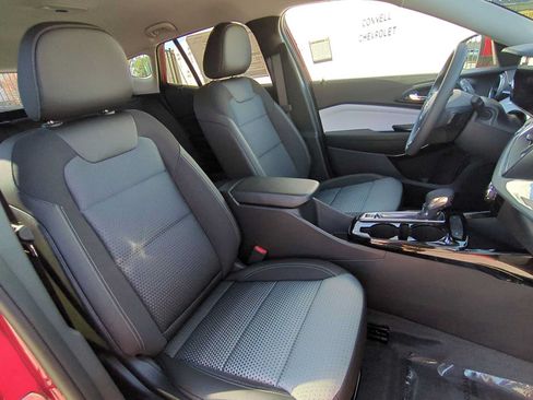 New 2026 Chevrolet Trax LT FWD image 27