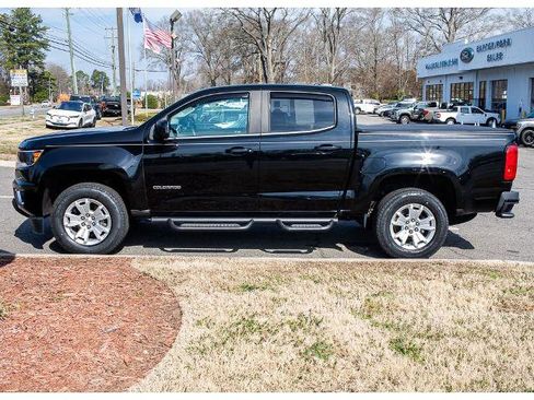Used 2017 Chevrolet Colorado LT w/ LT Convenience Package image 3