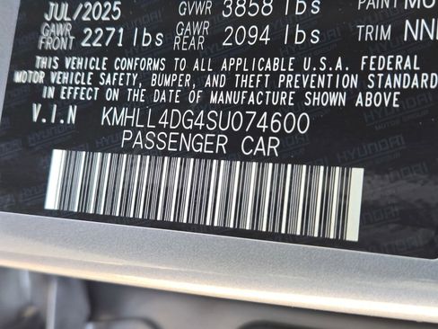 Certified 2025 Hyundai Elantra SE FWD image 20