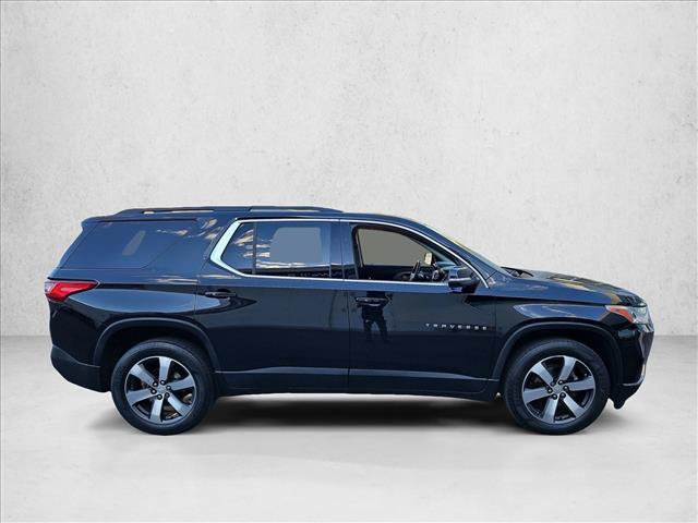 Used 2021 Chevrolet Traverse LT w/ LT Premium Package FWD image 4