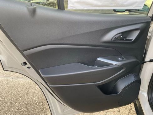 New 2026 Chevrolet Trax RS w/ Sunroof Package image 24