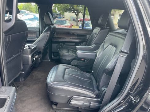 Used 2021 Ford Expedition Limited AWD/4WD image 9