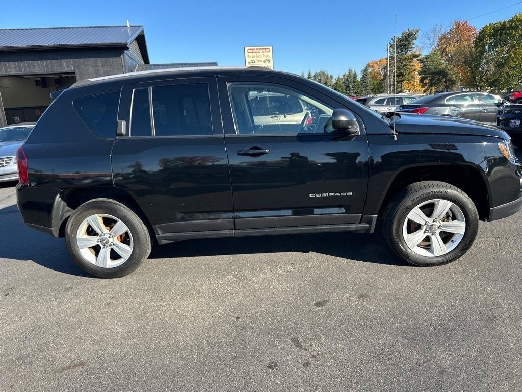 Used 2016 Jeep Compass Sport w/ Power Value Group AWD/4WD image 2
