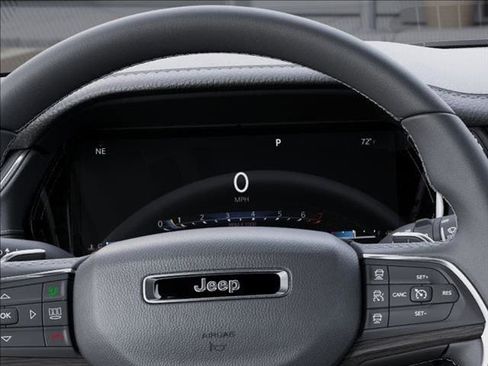 New 2025 Jeep Grand Cherokee L Limited image 17