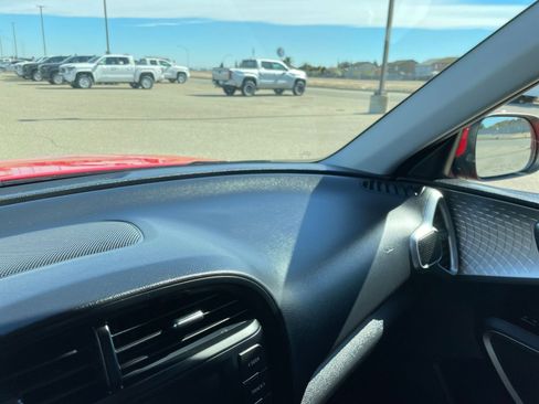 Used 2025 Kia Soul LX w/ LX Technology Package image 35