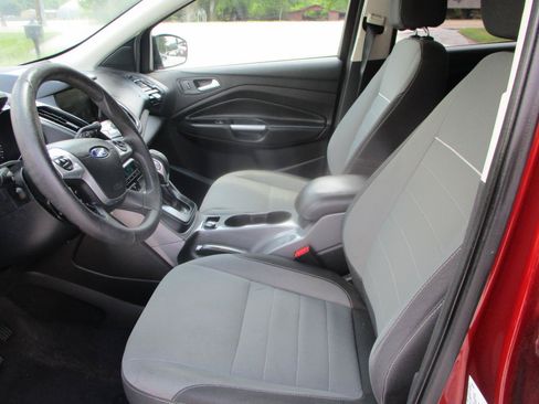 Used 2015 Ford Escape SE w/ Equipment Group 201A AWD/4WD image 12