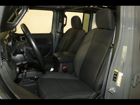 Used 2022 Jeep Wrangler Unlimited Sport image 14