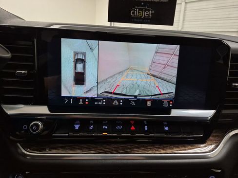 New 2026 GMC Sierra 3500 SLE w/ SLE Value Package image 15