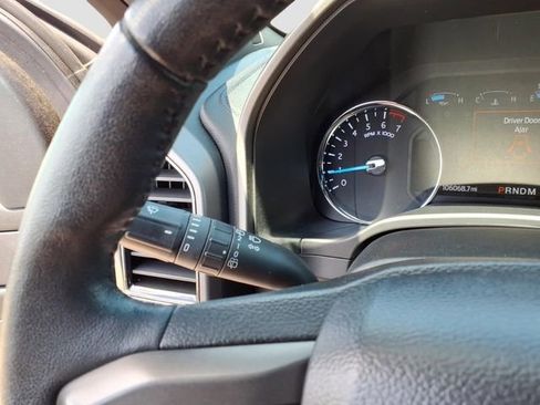 Used 2020 Ford Expedition XLT w/ Equipment Group 202A AWD/4WD image 26