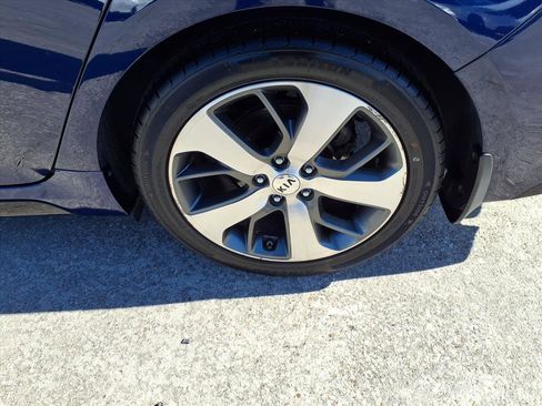 Used 2019 Kia Optima S w/ S Panoramic Sunroof Package image 26