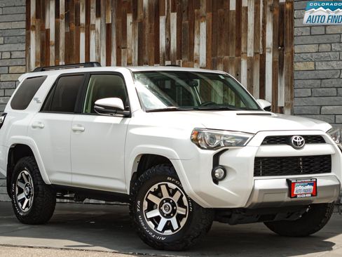 Used 2019 Toyota 4Runner TRD Off-Road Premium AWD/4WD image 9
