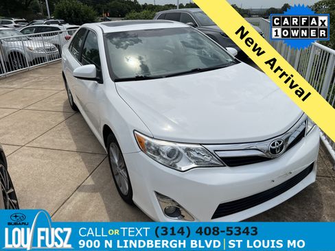Used 2014 Toyota Camry XLE FWD image 1