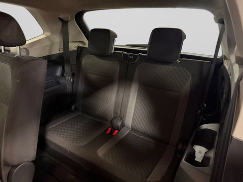 Used 2018 Volkswagen Tiguan S FWD image 21