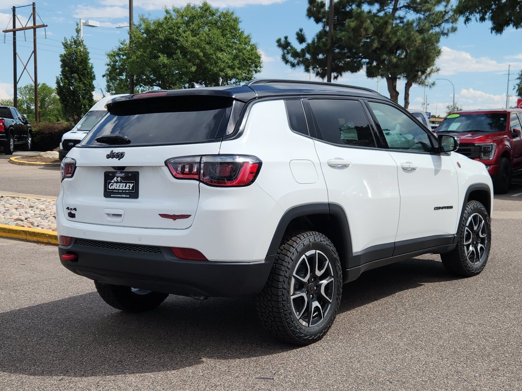 New 2026 Jeep Compass Trailhawk AWD/4WD image 3