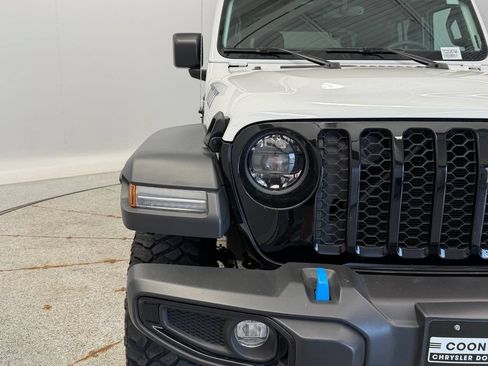 Used 2023 Jeep Wrangler Unlimited w/ Sun & Screen Package AWD/4WD image 3