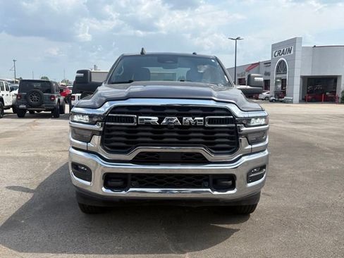 Used 2025 RAM 2500 Big Horn AWD/4WD image 2