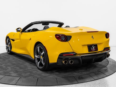 Used 2023 Ferrari Portofino M RWD image 6