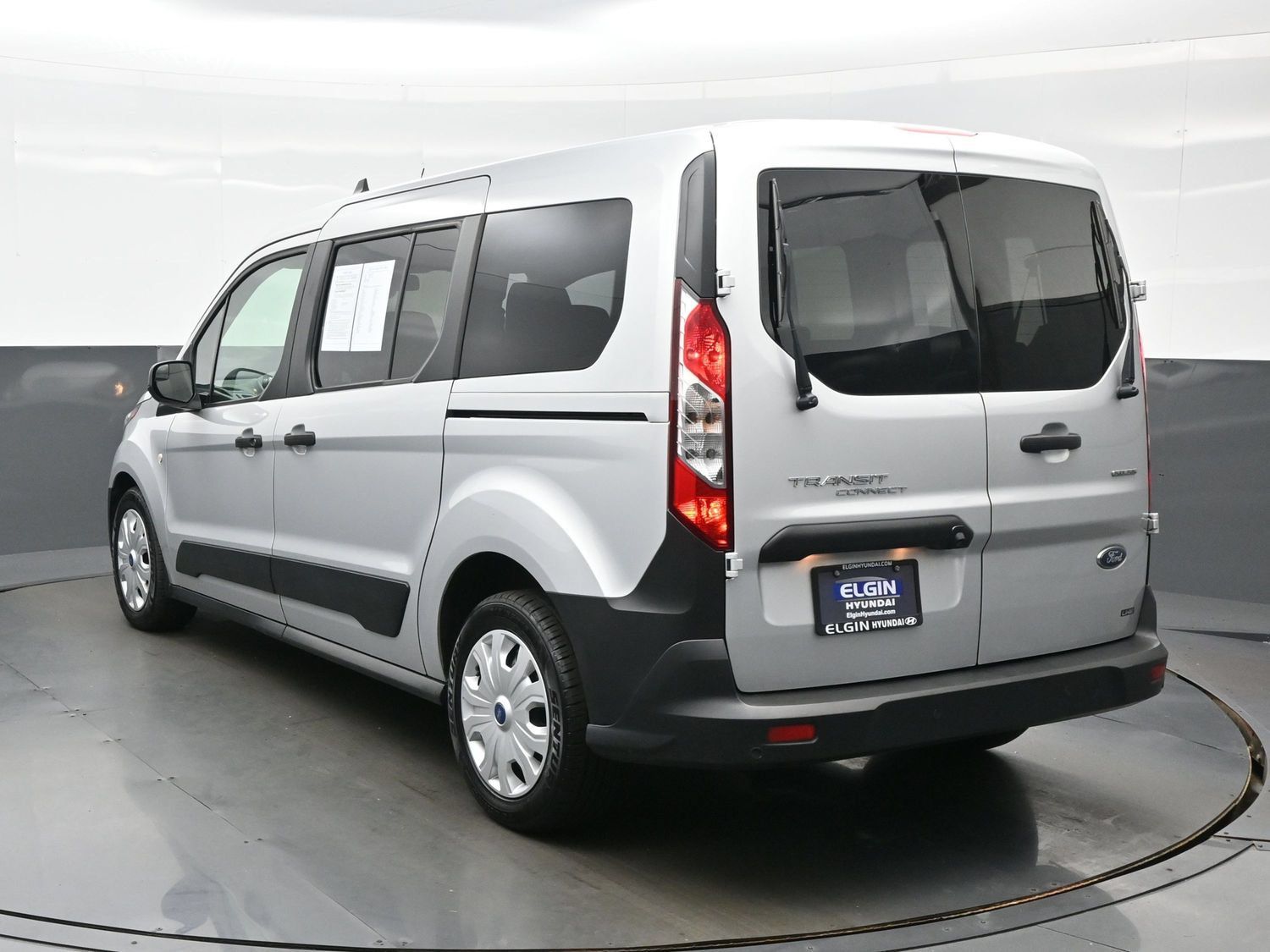 Used 2022 Ford Transit Connect XL FWD image 4