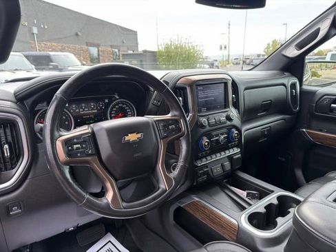Used 2021 Chevrolet Silverado 1500 High Country w/ Z71 Off-Road Package AWD/4WD image 13