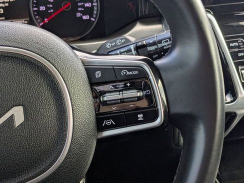 Used 2022 Kia Sorento SX image 25