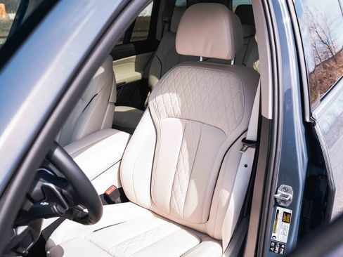 Used 2026 BMW X7 xDrive40i w/ Executive Package AWD/4WD image 46