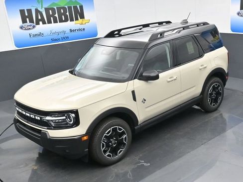 New 2025 Ford Bronco Sport Outer Banks image 22