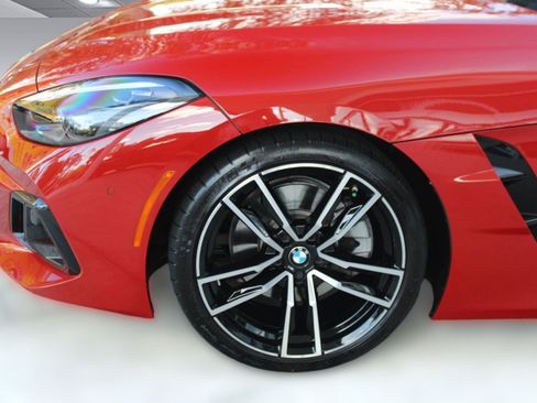 Used 2023 BMW Z4 sDrive30i w/ Premium Package image 21