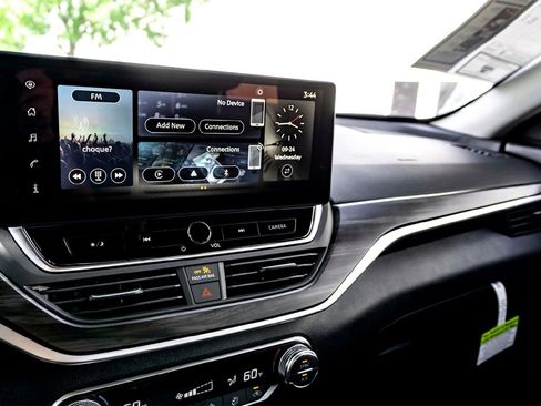 New 2025 Nissan Altima 2.5 SV w/ SV Special Edition Package image 15