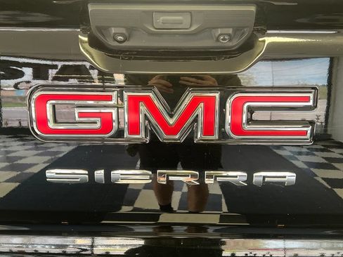 Used 2024 GMC Sierra 1500 Pro w/ Graphite Edition AWD/4WD image 12