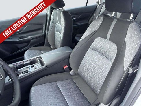 New 2026 Nissan Sentra SV w/ SV Convenience Package FWD image 18