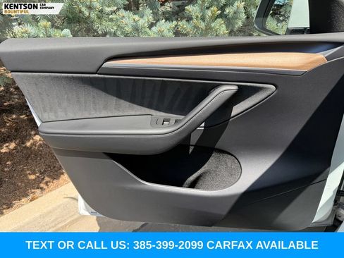 Used 2023 Tesla Model Y Long Range AWD/4WD image 17