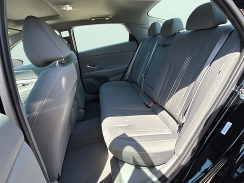 New 2026 Hyundai Elantra SEL Sport FWD image 19