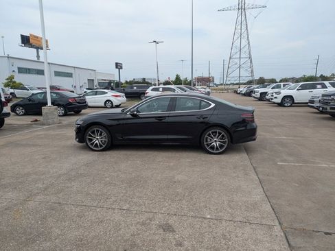 Used 2025 Genesis G70 2.5T image 7